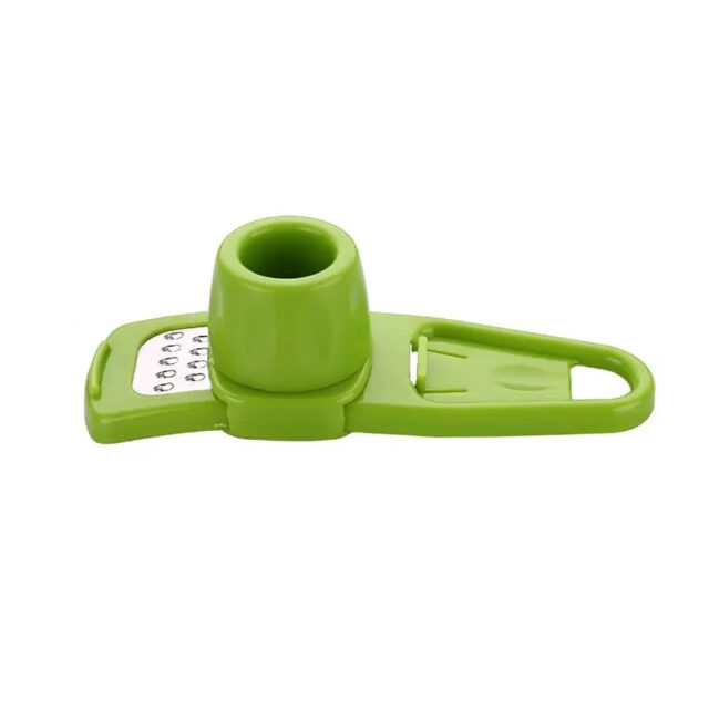 Garlic mincer